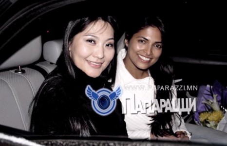 Мисс Гантогоогийн урилгаар, дэлхийн мисс эх оронд маань ирлээ