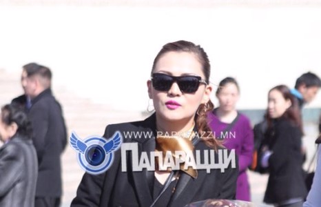 Сэргэлэн шувуухай ба Сэрчмаа