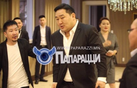 Их аварга Д.Дагвадорж ганцаардаж байна даа...