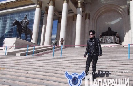 Маш их баярлалаа, Елена Голунова