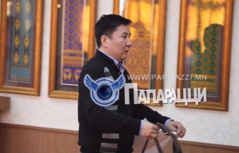 Түүний дуулахыг сонсоод нойр чинь хүрдэг бол...