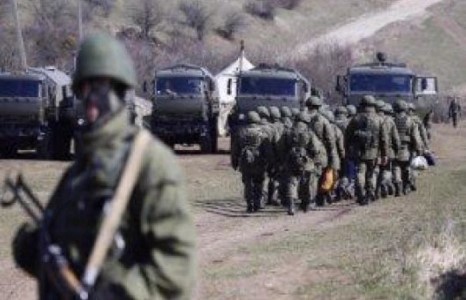 ОХУ цэргийн хүчээр Украин руу дайрахаар бэлтгэж байна