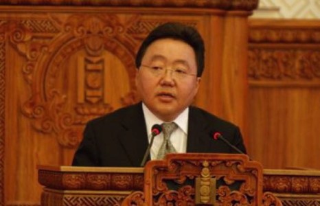 15 настай охин Ерөнхийлөгчид захидал илгээлээ