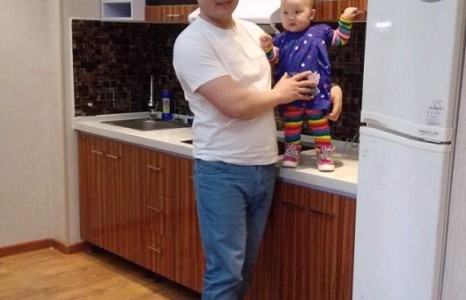 Дуучин Мээдээ бяцхан охинтойгоо