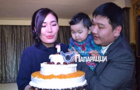 Мисс Сайнаа хоёр дахь хүүхдээ тээж байна