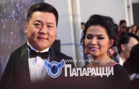 Жүжигчин Хулан “Эмоци”-ийн тоглолтонд оролцохгүй