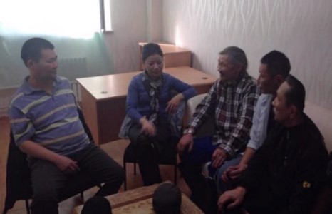 Г.Уянга гишүүн Ц.Мөнхбаяртай уулзаж байна