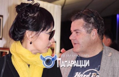 Хийлч бүсгүйн мөрөөдлийн эр хүн...