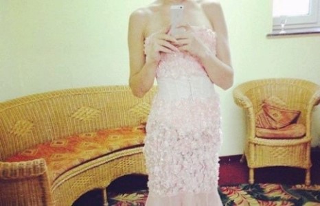 “Киви” хамтлагийн дуучин Укагийн шинэ зурагнаас