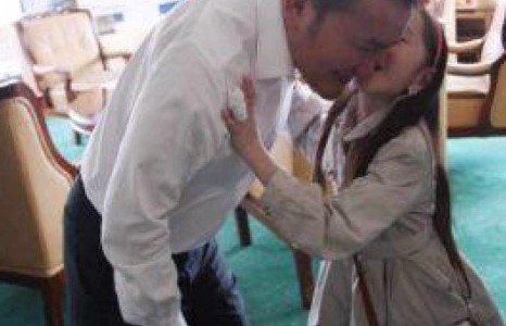 Н.Энхбилэг охин Х.Баттулга сайдад талархсанаа илэрхийлэв