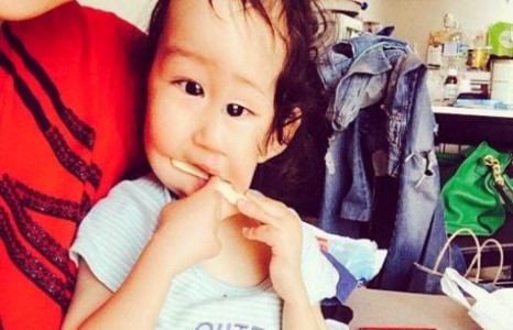 Мисс Оюунгэрэлийн бяцхан хүү