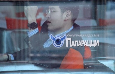 Гадныханы жишгээр мэндлээд удаагүй хүүгийнхээ зургийг дэлгэсэн Э.Батшугар