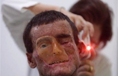 Тосгоноороо нар үзэж чаддаггүй хүмүүс