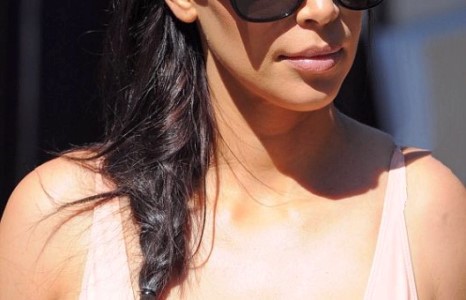 Хөхөвчгүй Ким