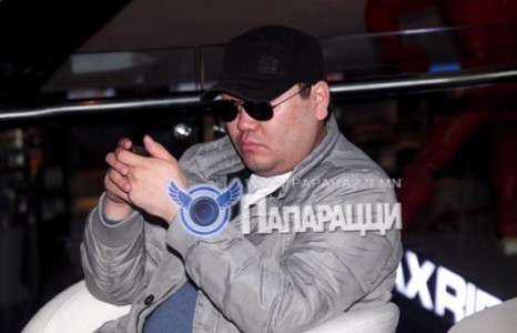 Хөтлөгч Алтантүрүү сайн аав