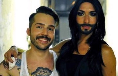 Сахалтай дуучин бүсгүй Кончита Вурстын нөхөр бас сахалтай