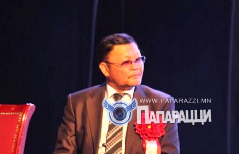 60 насны босгон дээр удам залгах үртэй болсон Ц.Төмөрбаатар