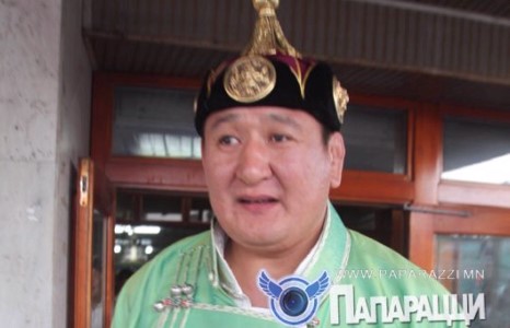 Даян аварга Г.Өсөхбаярын анхны шагнал ногоон цай, шар дэвтэр