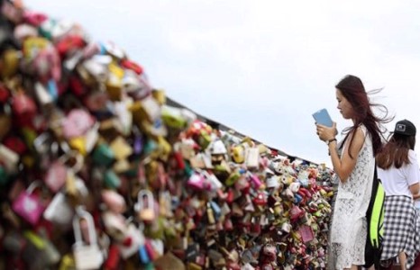 Сөүл цамхагийн хайрын цоож