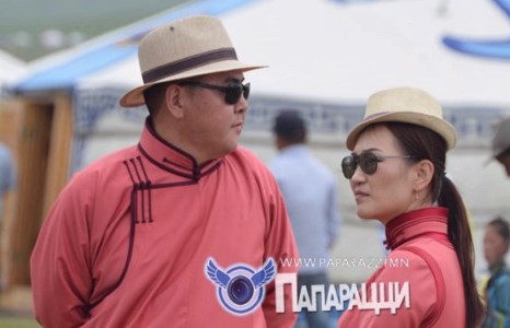 ДУУРИЙН ДУУЧИН Ө.УЯНГЫН НӨХӨР АНХ УДАА