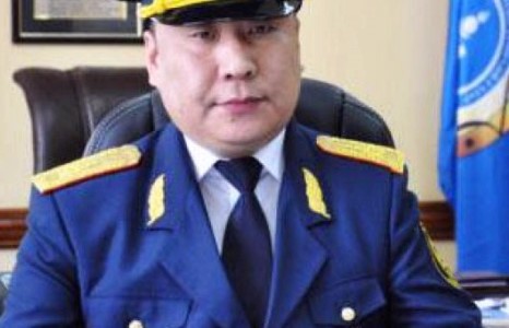 Цомхотгоод байна уу, шахаа хийгээд байна уу?