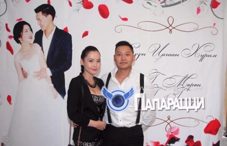 Жүжигчин Дөлгөөн намбалаг болжээ