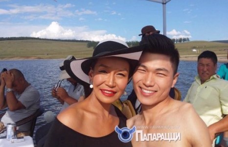 ЗАГВАР ӨМСӨГЧ О.МӨНХДАЛАЙГИЙН ИХ БАГШ