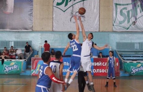 NBA-ээс дасгалжуулагч авчирна
