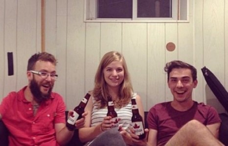 Хиймэл эрхтэн хаана байна?