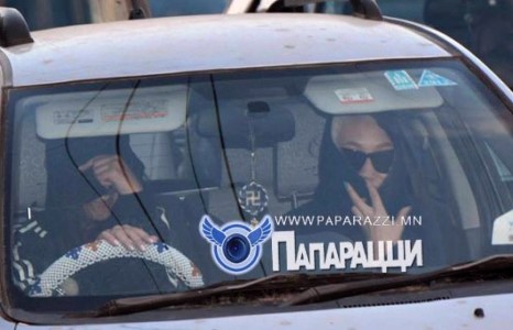 Хонгороо залуу насаараа гоёлдоо