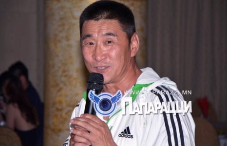 Жүжигчин Чапи архинаас гарсан..