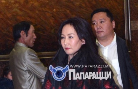 Хийлч Дээгий тун их аз жаргалтай амьдарч байна