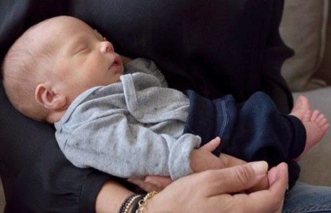 Гайхамшгаар мэндэлсэн хүү