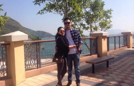 Хөтлөгч Ханхүү  гэр бүлийн хамтаар