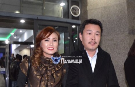 Хамгийн үнэтэй “Blue Sky Tower”-т төвхнөсөн хосууд