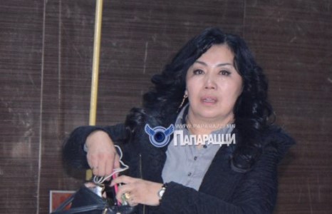 Аюултай харилцаагаар ил гарах Өлзийхүү