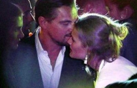 Леонардо ДиКаприо шөнийн клубээс 20 бүсгүй авч явж наргижээ