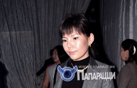 Зөвхөн алтаар гоёдог мисс Хонгорзул