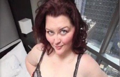 Биеэ үнэлдэггүй ч биеэрээ мөнгө олдог аварга бүсгүй