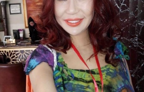 Селфи: Жүжигчин Отгоо