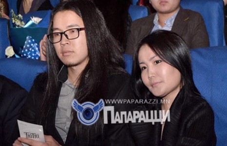  Ариунаа Сүри найз залуугаа ил гаргав