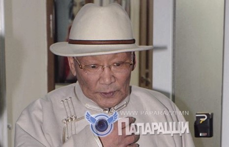 Айл бүрийн хойморт 30 жил тухайлсан эрхэм