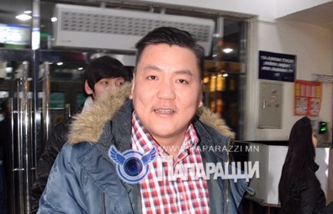 Баавгай шиг том биетэй ч,туулай шиг зүрхтэй Эрхэмээ