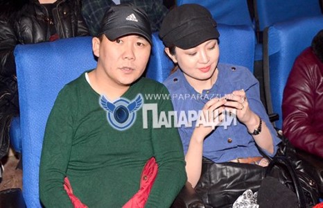 Жүжигчин Хулан 2 дахь хүүхдээ тээж байн