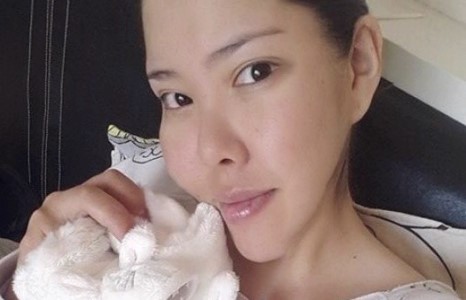 “Хүүтэй боллоо” гэсэн мессежийг явуулахад хариу бичээгүй ирээчгүй хүүгийнхээ аавд гомдодгүй