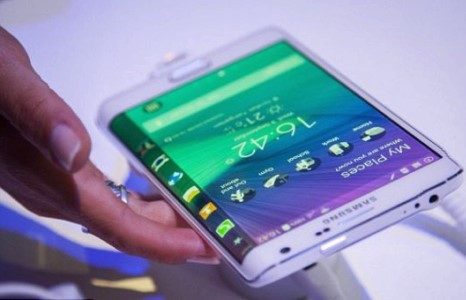 Samsung албан ёсоор Galaxy S6 - г танилцууллаа