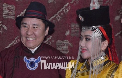 “Хос дуучид”  эргэн тайзнаа