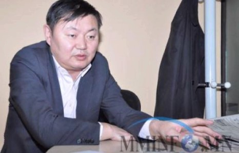 МУБИС-ийн захирлын машиныг албадан хураалаа