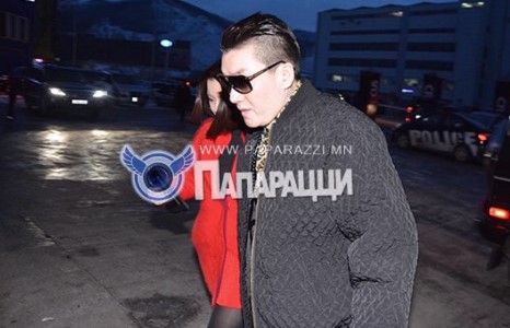 Дуучин Д.Болдын гэргий 4 дэхь хүүхдээ тээж байна