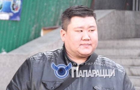 ”Бүдүүн, бүдүүлэг” Ганбаа